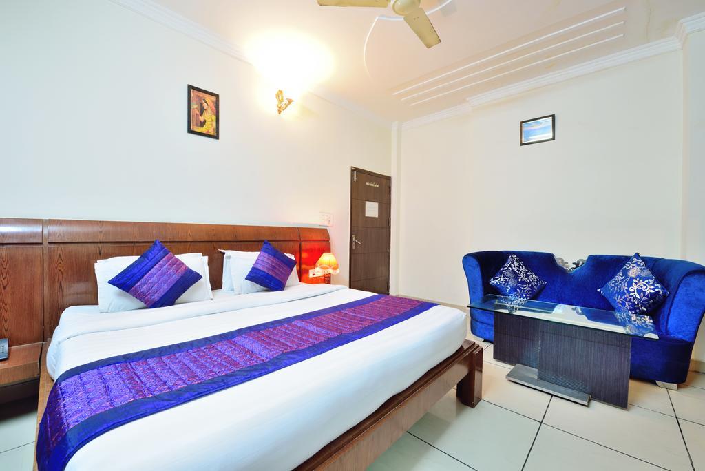 OYO 3394 Hotel Centra Inn Nuova Delhi Esterno foto